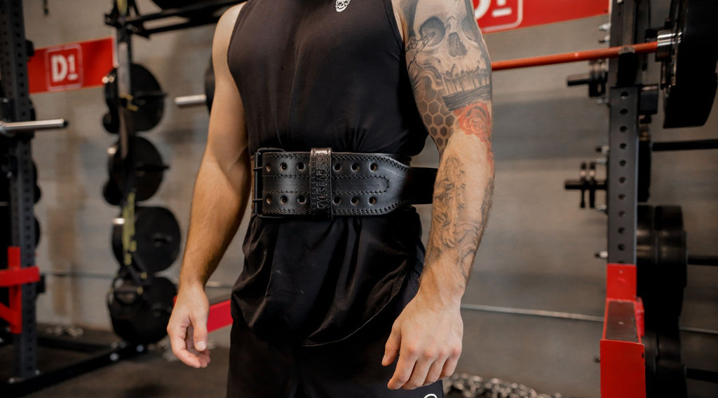wearing lifting belt