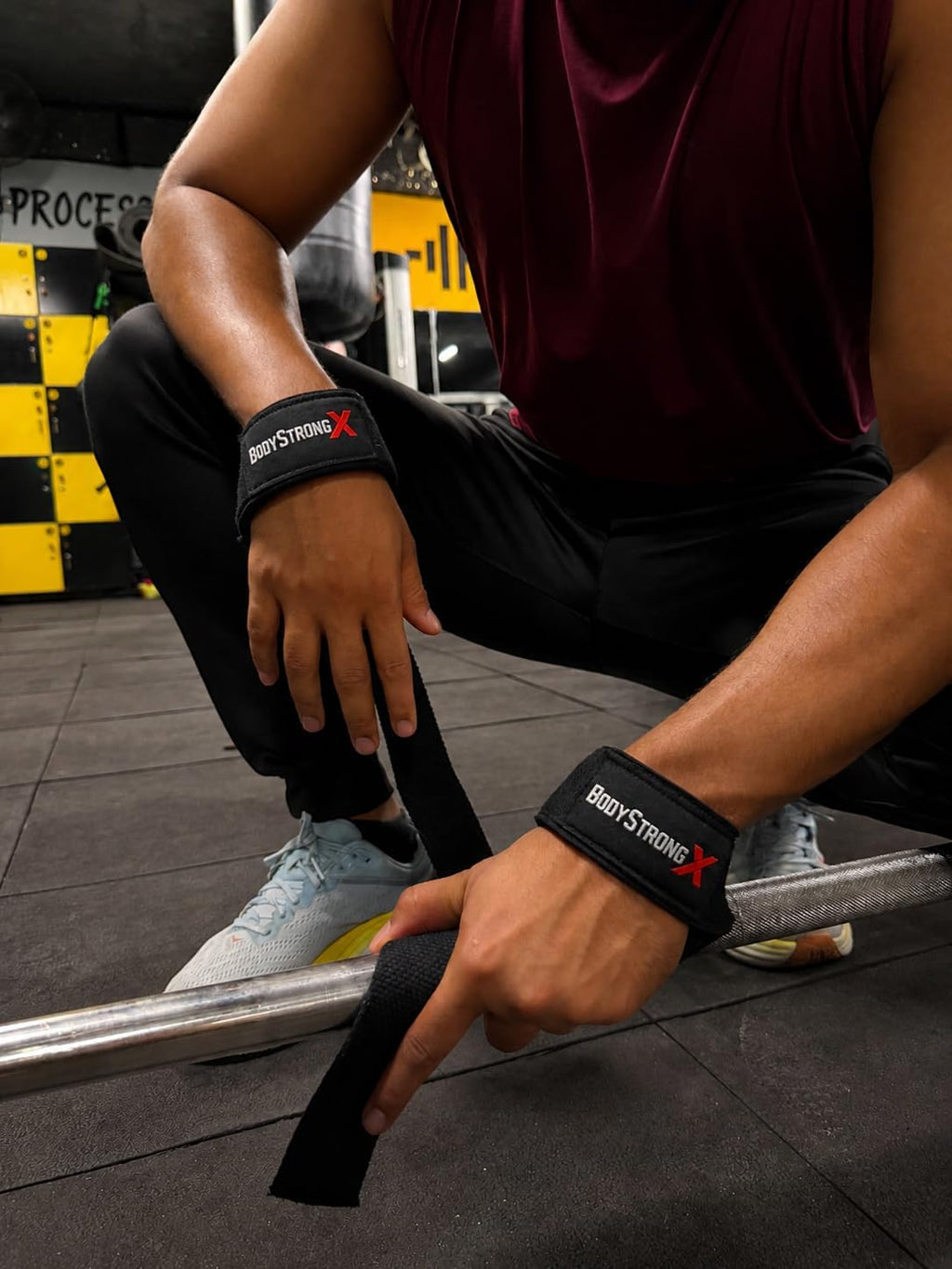 Weight Lifting Wrist Straps – Heavy Duty Cotton Lifting Straps with Neoprene Wrist Padding for Deadlifts, Pull Ups, Bodybuilding, Powerlifting, Strength Training & Gym Workouts (Black, Pair)